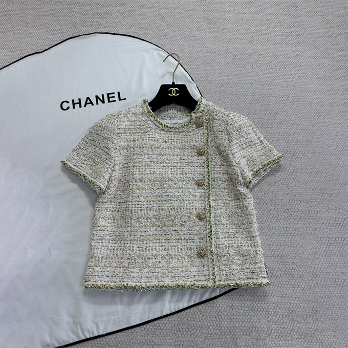 chanel pointed collar dual patch pocket cropped cotton button down shirt
